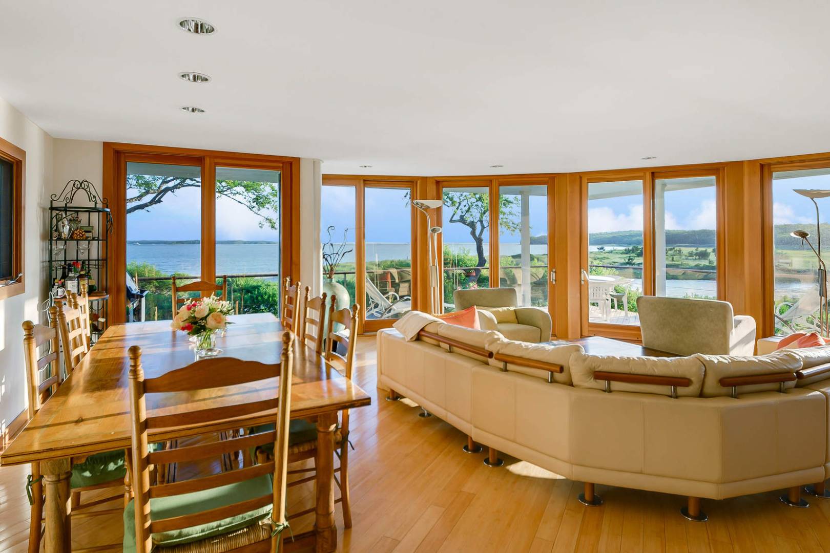 29 Harding Terrace Sag Harbor, NY 11963 - Photo 15 of 32