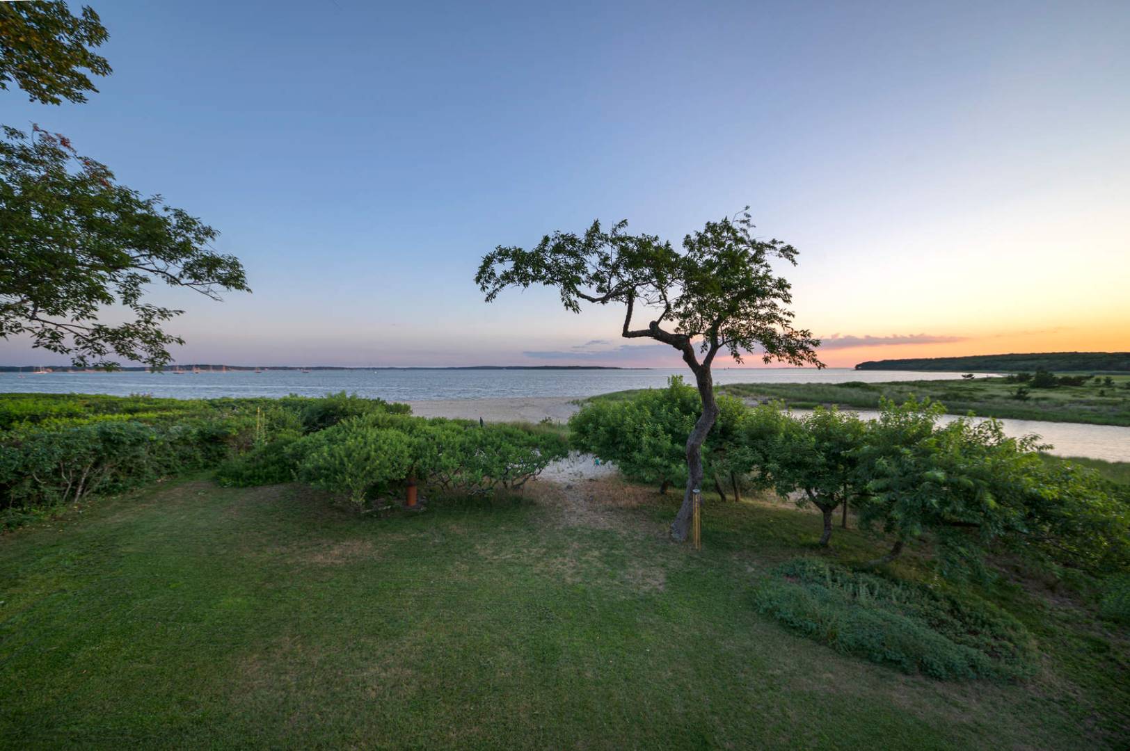 29 Harding Terrace Sag Harbor, NY 11963 - Photo 27 of 32