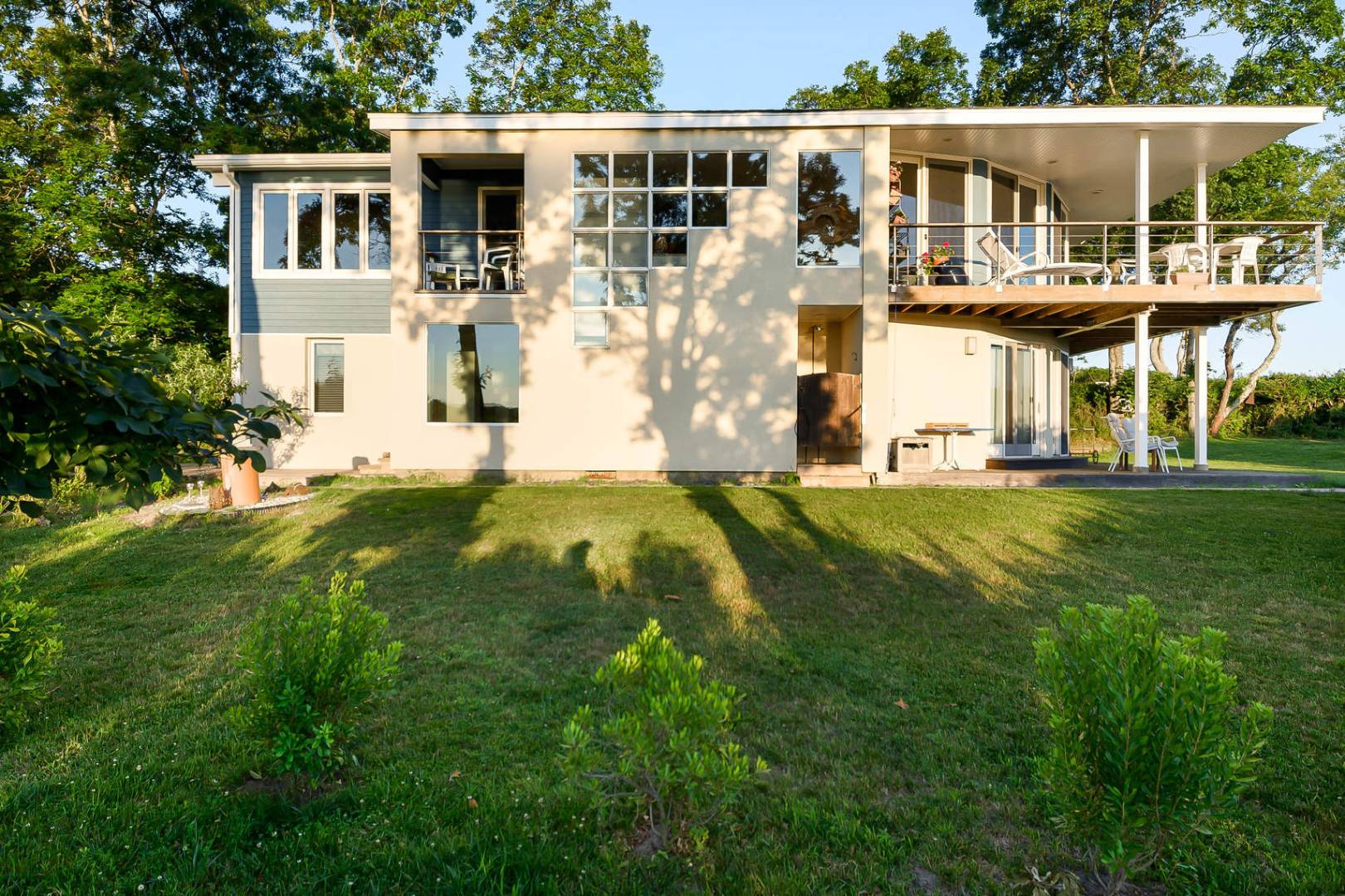 29 Harding Terrace Sag Harbor, NY 11963 - Photo 8 of 32