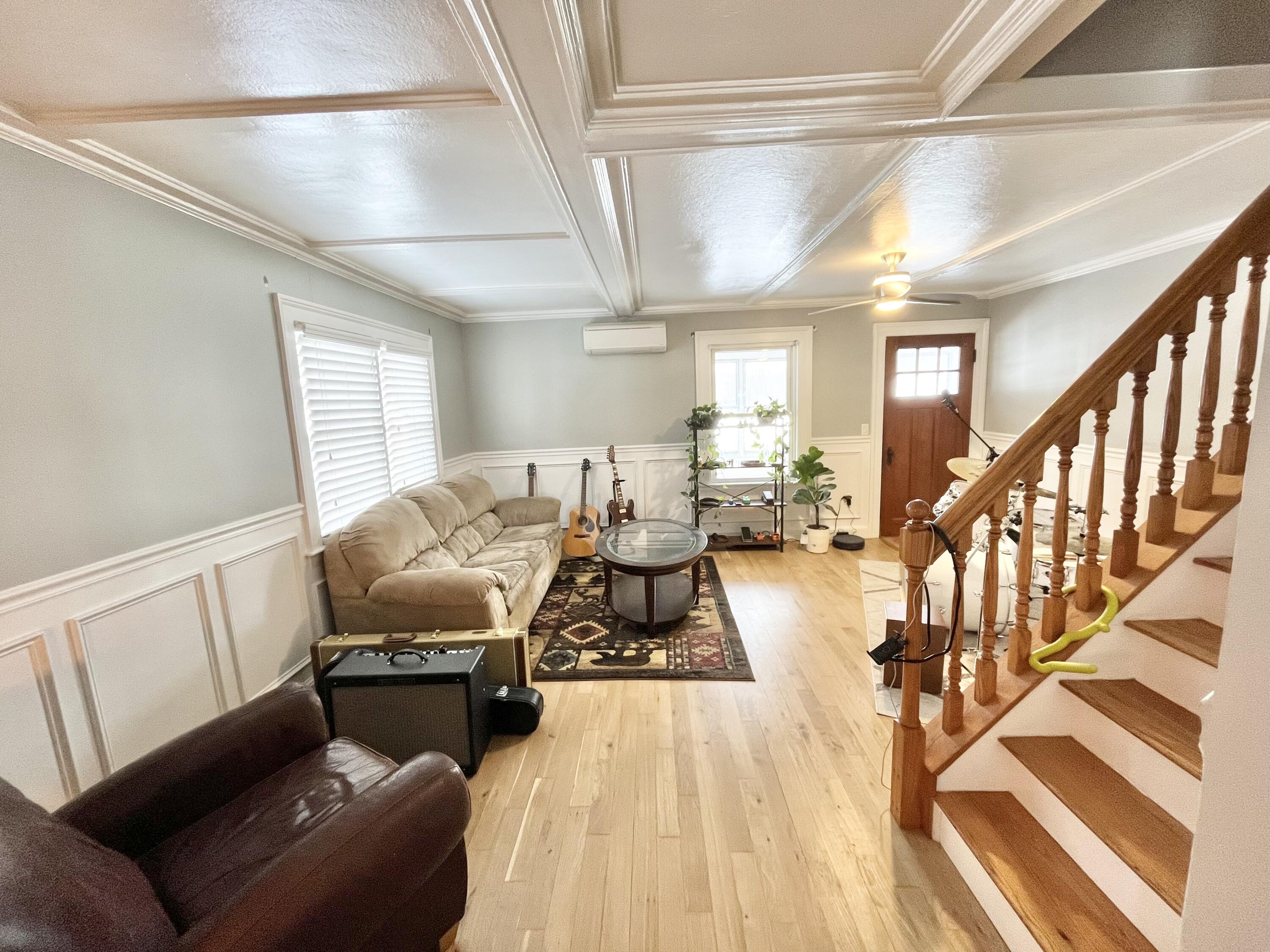 124 Berwick Road Berwick, ME 03901 - Photo 20 of 38 Dlivingroom.1