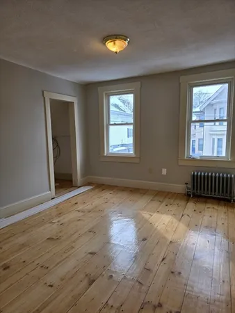 $2,800 | 52 Arlington Street, Unit 52, Lowell, MA 01854