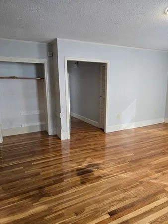 $2,800 | 52 Arlington Street, Unit 52, Lowell, MA 01854