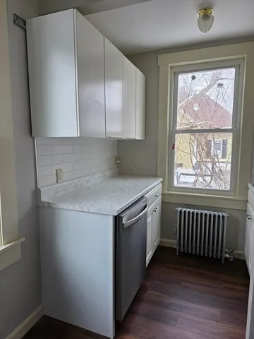 $2,800 | 52 Arlington Street, Unit 52, Lowell, MA 01854