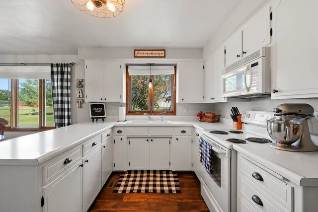 $229,000 | 139 Memorial Drive, Pulaski, WI 54162