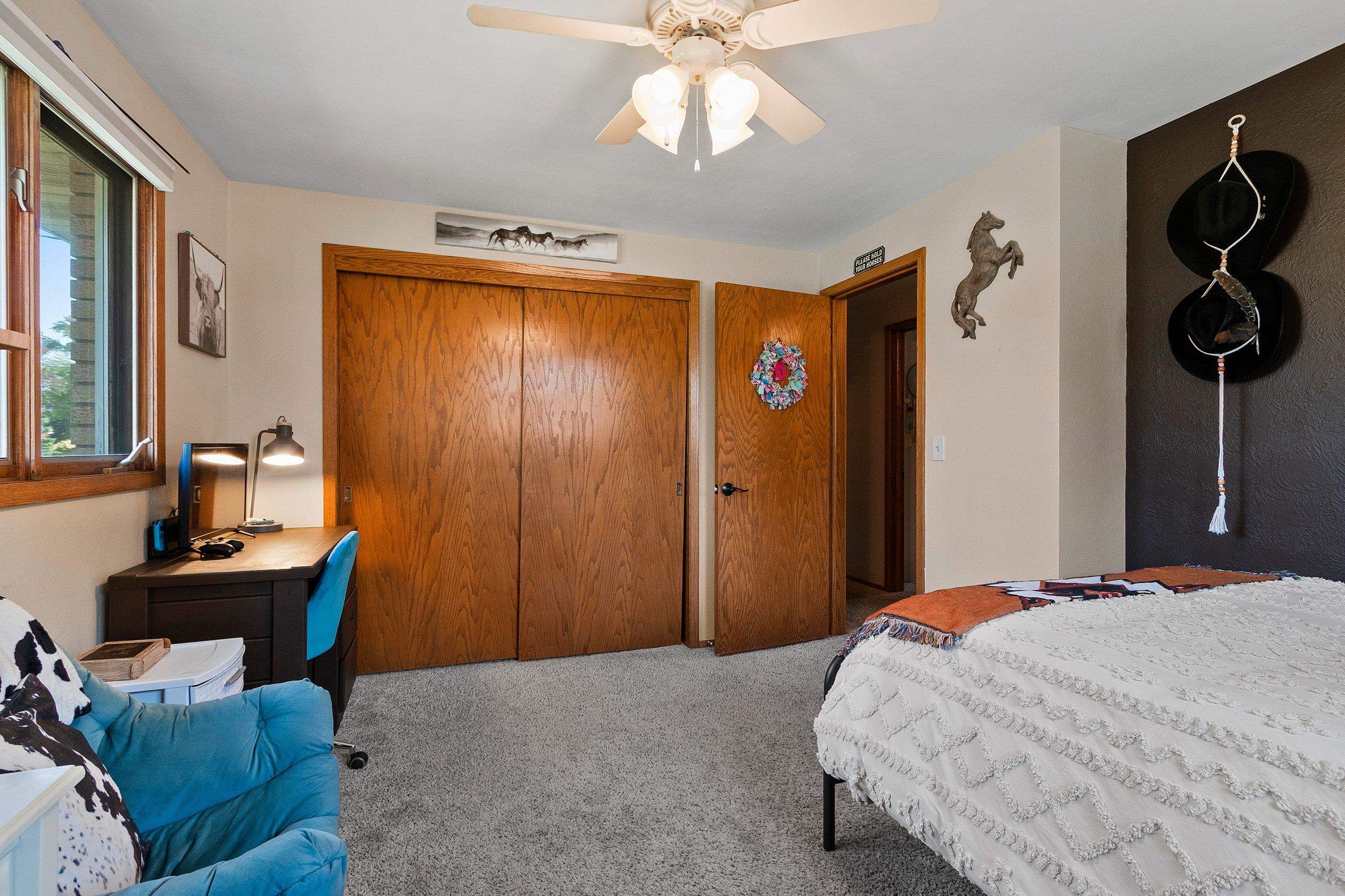 139 Memorial Drive Pulaski, WI 54162 - Photo 29 of 53