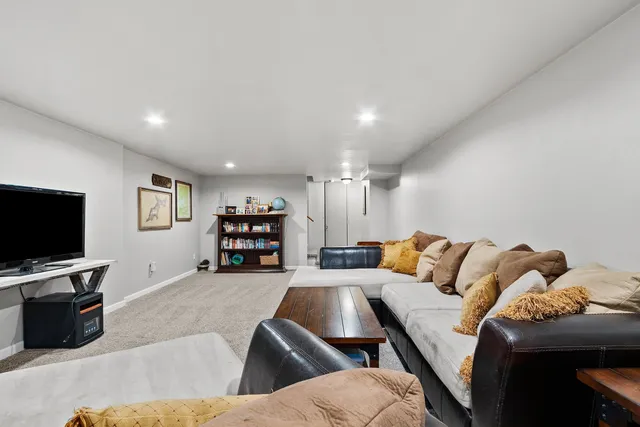 $229,000 | 139 Memorial Drive, Pulaski, WI 54162