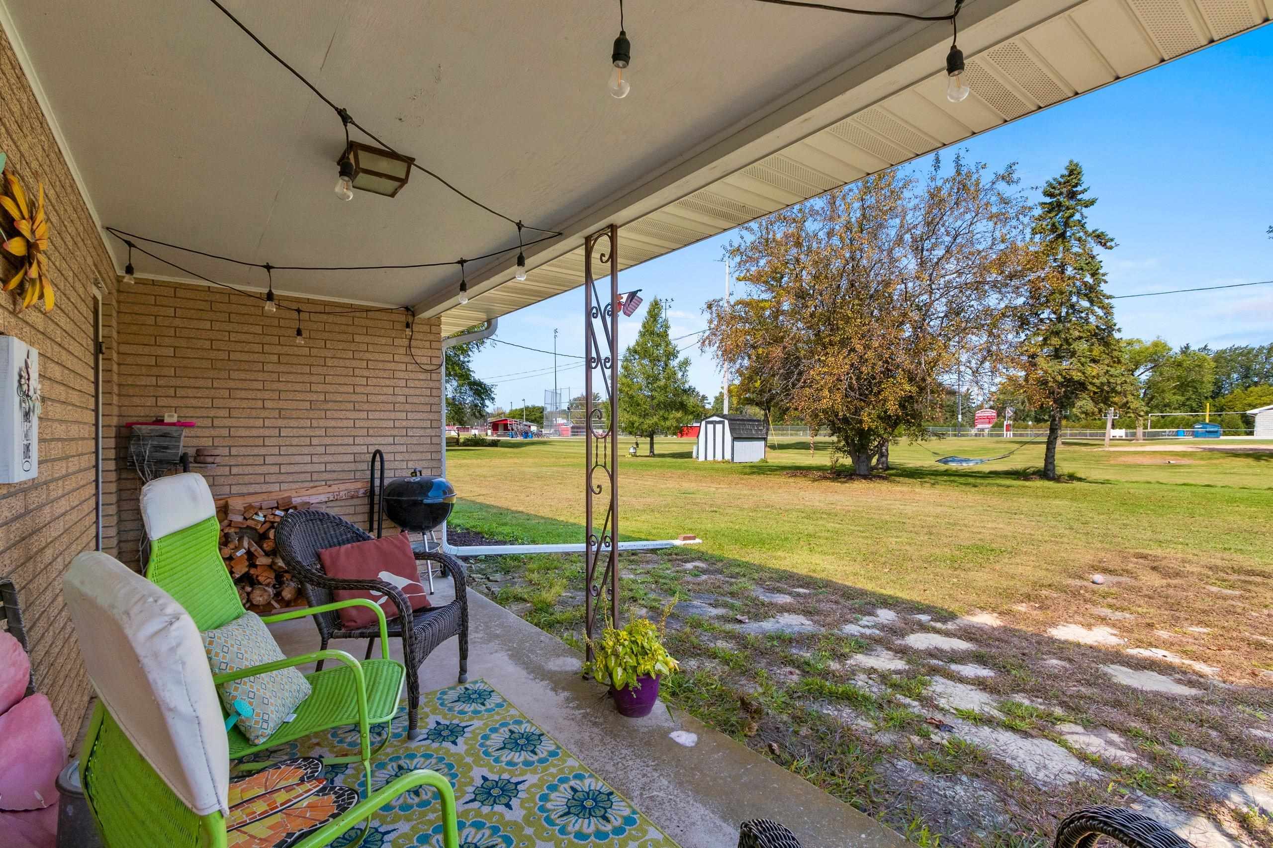 139 Memorial Drive Pulaski, WI 54162 - Photo 39 of 53