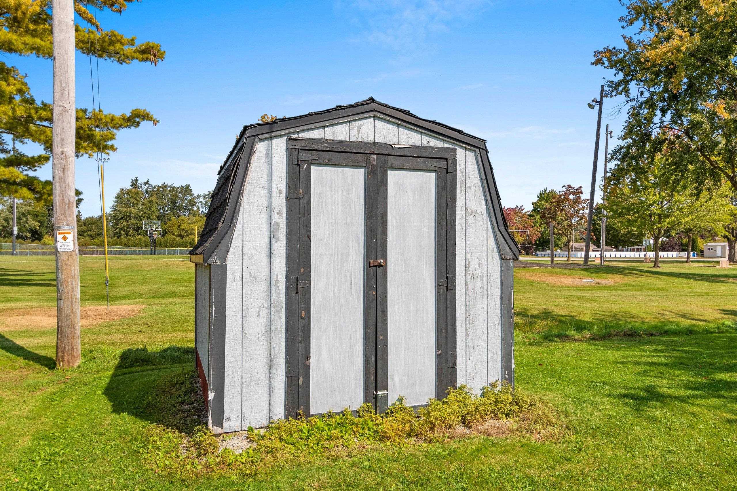 139 Memorial Drive Pulaski, WI 54162 - Photo 45 of 53