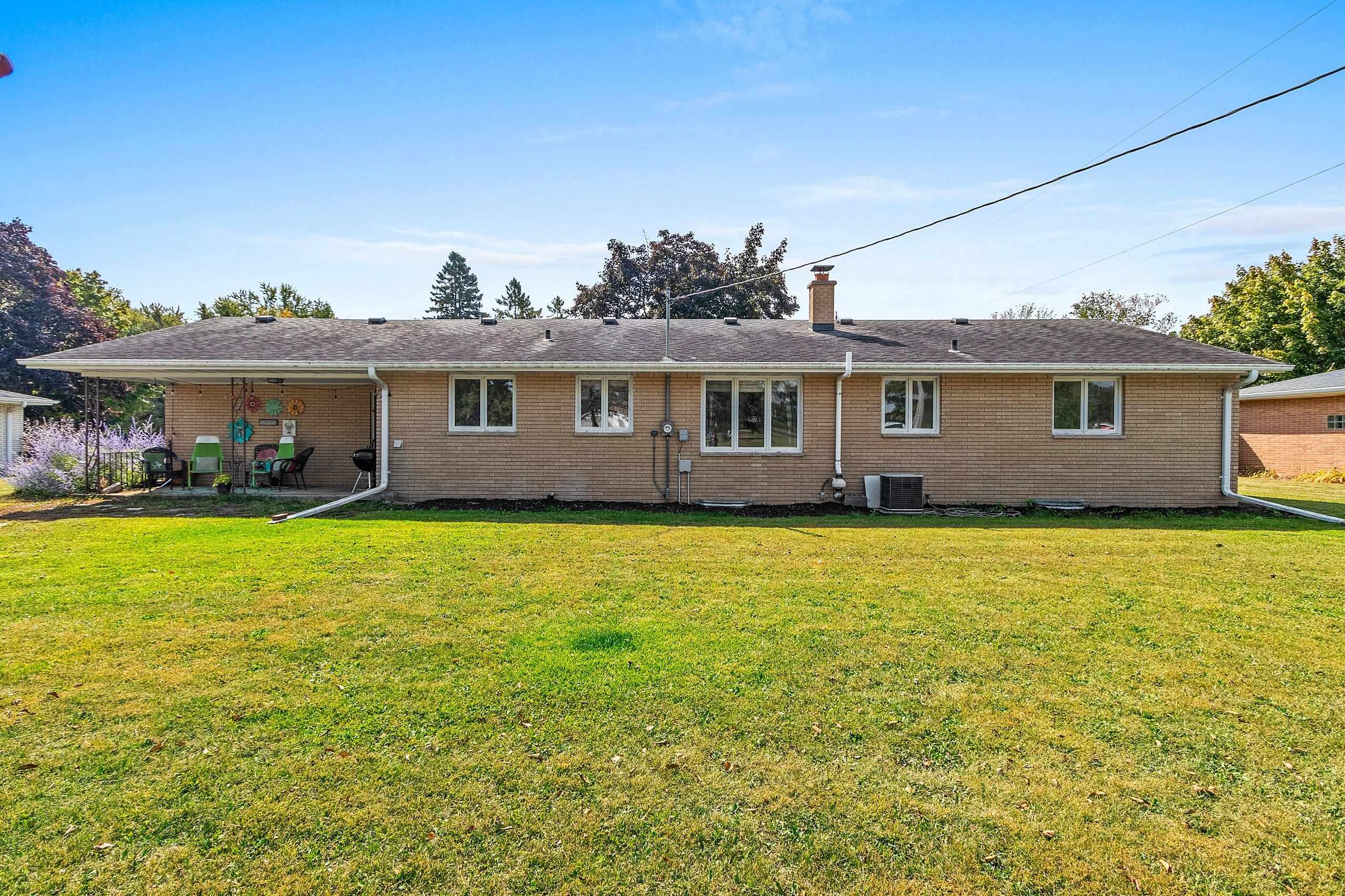 139 Memorial Drive Pulaski, WI 54162 - Photo 50 of 53