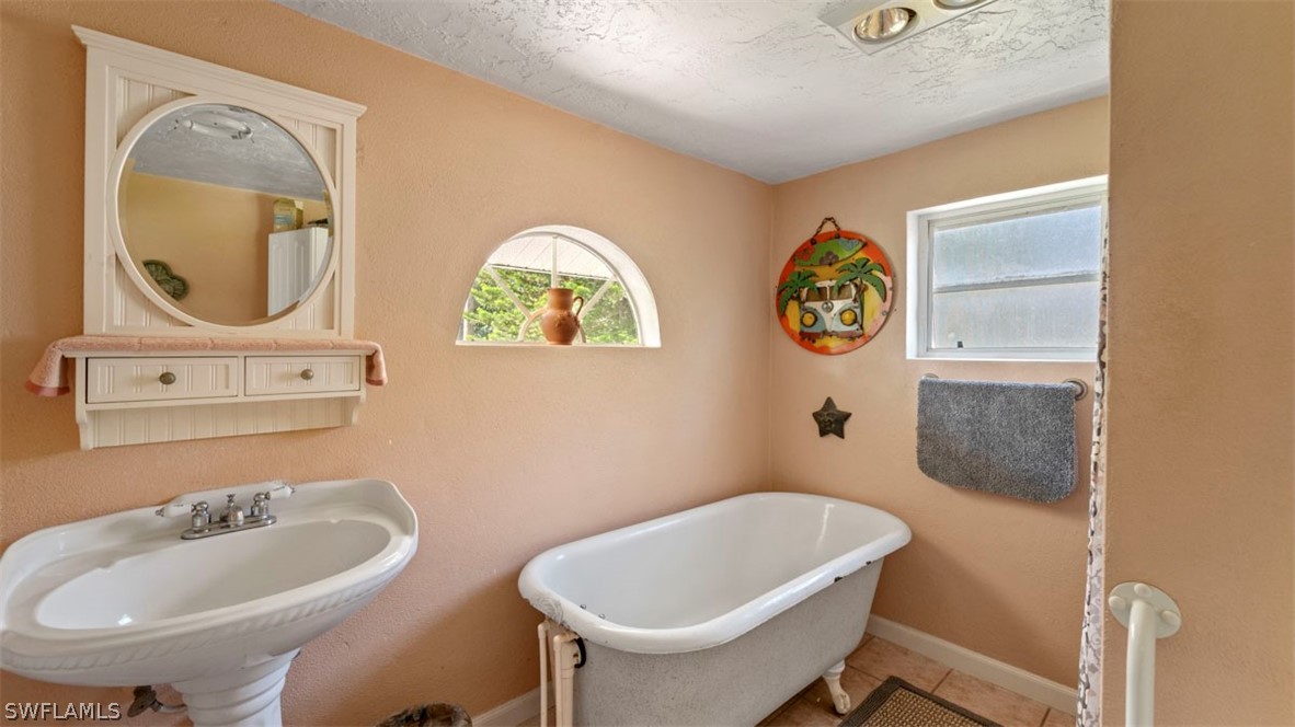4236 Courtney Road St. James City, FL 33956 - Photo 11 of 27 Gallery Image 11