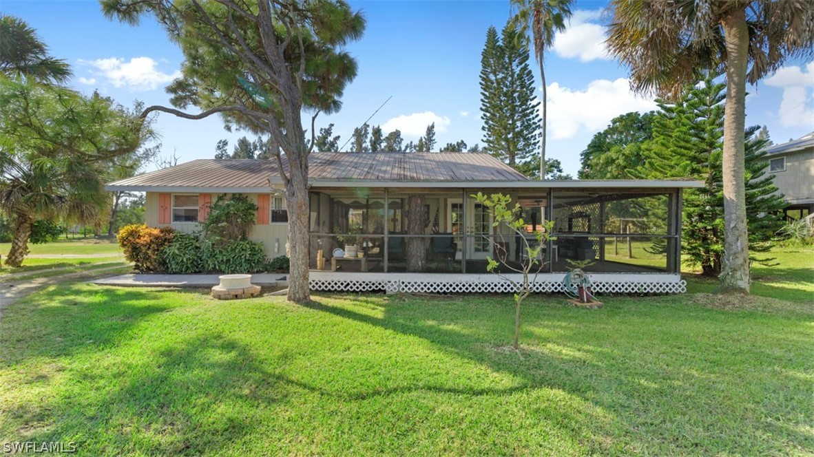 4236 Courtney Road St. James City, FL 33956 - Photo 2 of 27 Gallery Image 2