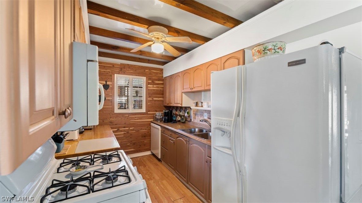 4236 Courtney Road St. James City, FL 33956 - Photo 6 of 27 Gallery Image 6
