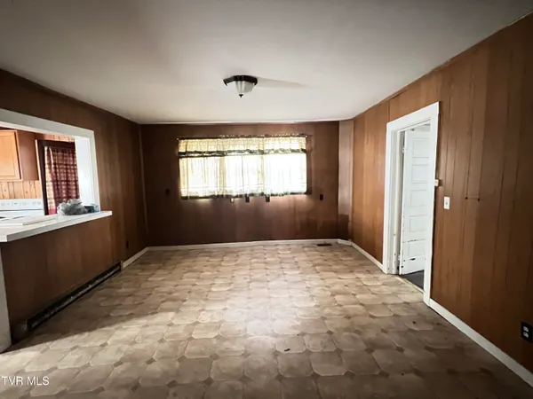 $79,900 | 231 11th Street Northwest, Norton, VA 24273