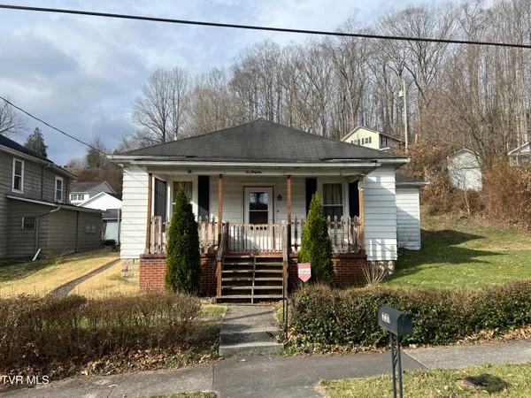 $76,900 | 231 11th Street Northwest, Norton, VA 24273