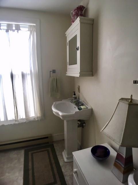 289 Spring Street, Unit 3 Portland, ME 04102 - Photo 13 of 21 First floor full bathroom with...