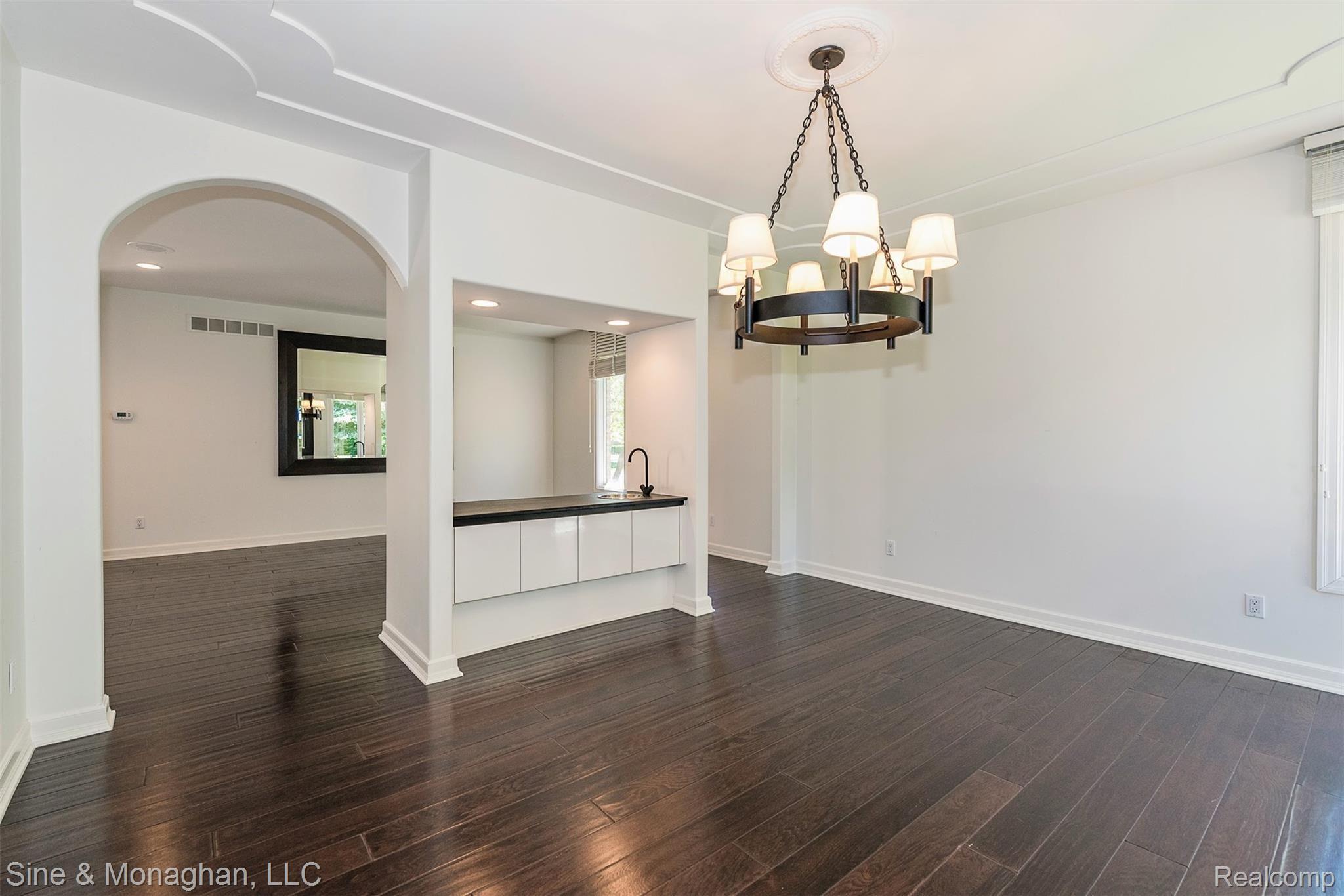 855 Rivenoak Street Birmingham, MI 48009 - Photo 17 of 55 DSC_6683.jpg
