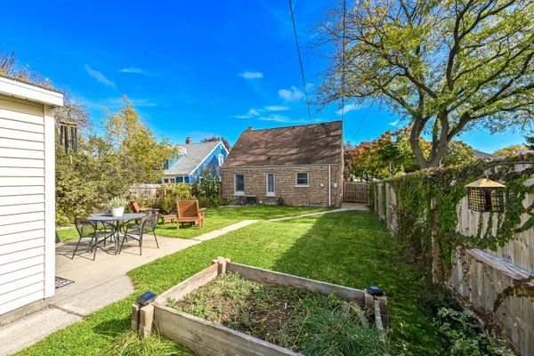 $299,900 | 2877 South 46th Street, Milwaukee, WI 53219