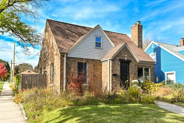 $299,900 | 2877 South 46th Street, Milwaukee, WI 53219