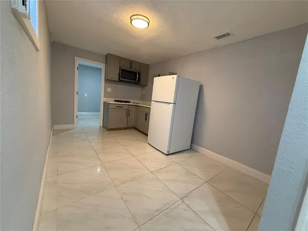 $1,500 | 8204 Dahlia Avenue, Tampa, FL 33619