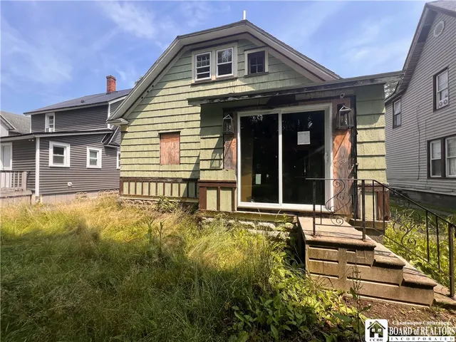 $49,900 | 395 Fairmount Avenue, Jamestown, NY 14701