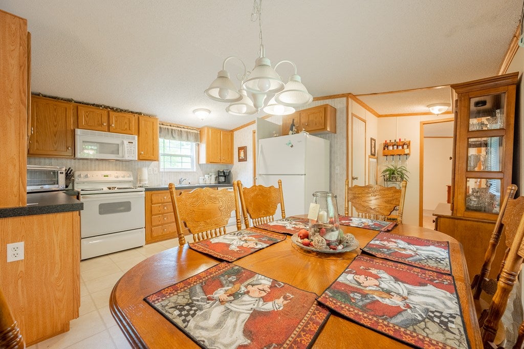 262 Hylton Road Laurel Fork, VA 24352 - Photo 12 of 47 Gallery Image 12