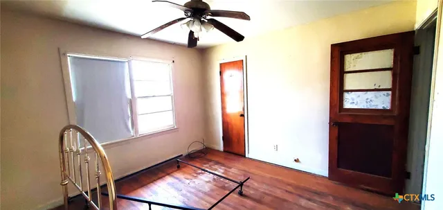 $119,500 | 112 College Avenue, Oglesby, TX 76561