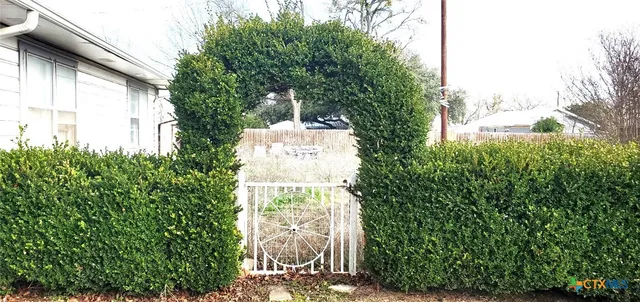 $119,500 | 112 College Avenue, Oglesby, TX 76561