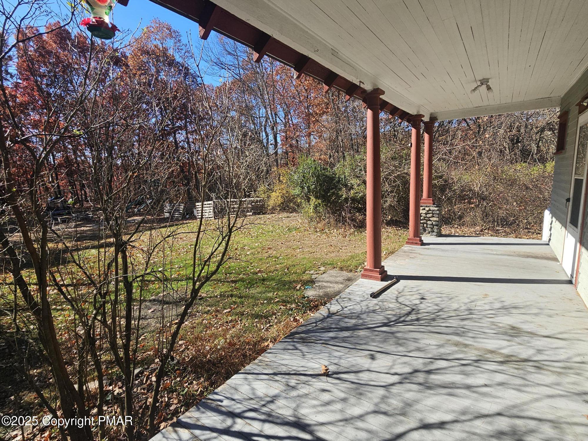 121 Hardytown Road Cresco, PA 18326 - Photo 5 of 35