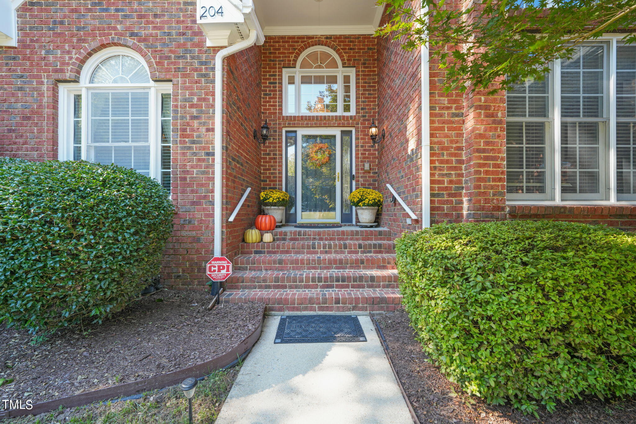 204 Springmoor Lane Durham, NC 27713 - Photo 3 of 41 3-web-or-mls-DSC02519 (2)