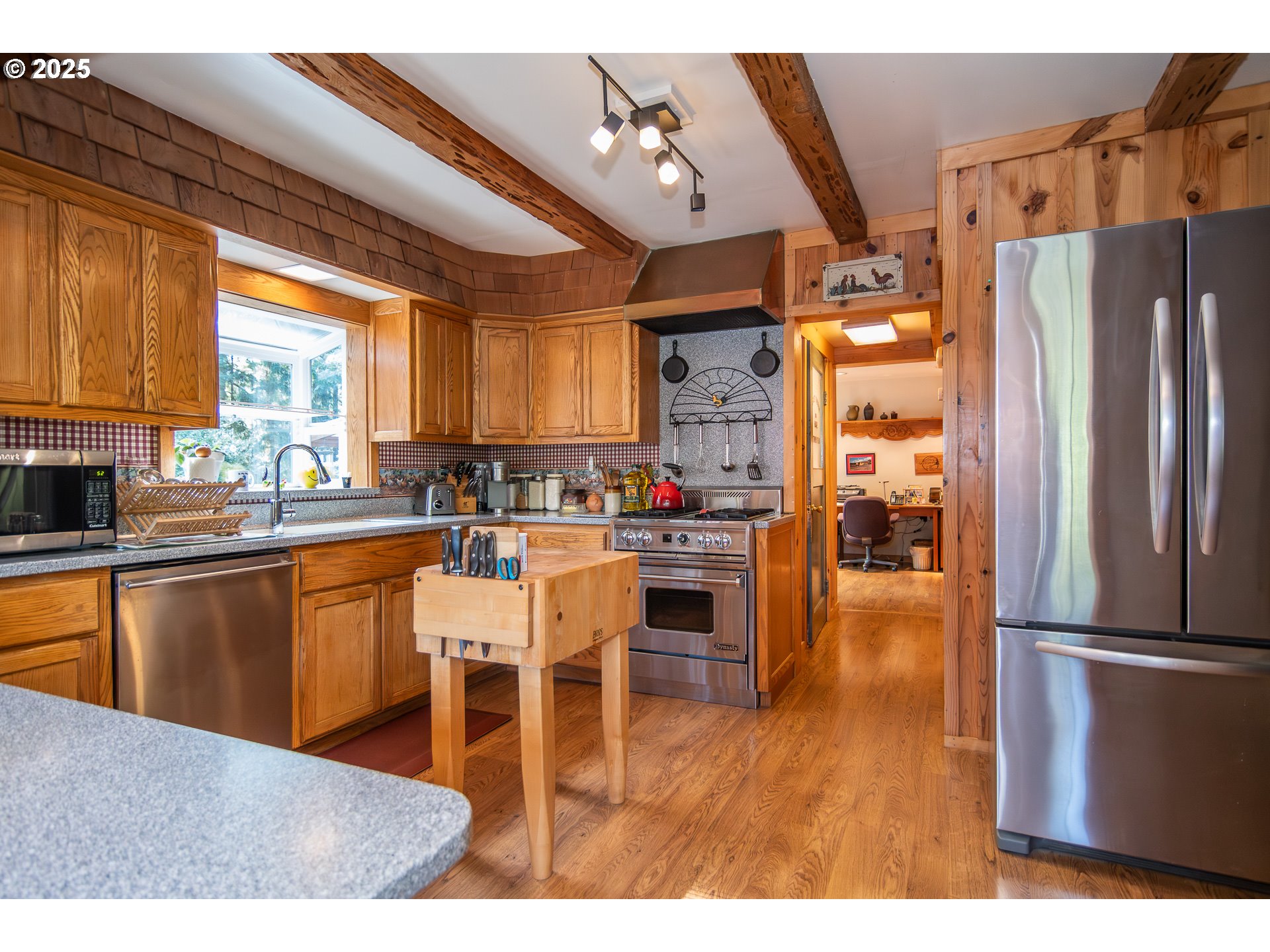 5339 Hardscrabble Road Drain, OR 97435 - Photo 5 of 47 Kitchen
