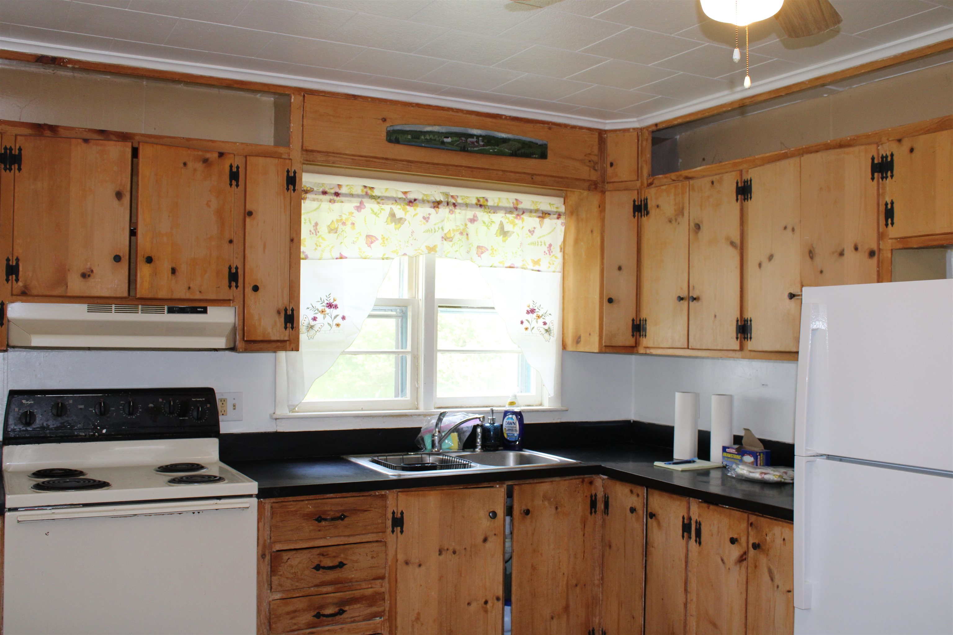 189 Parker Road Carroll, NH 03598 - Photo 9 of 32 Gallery Image 9