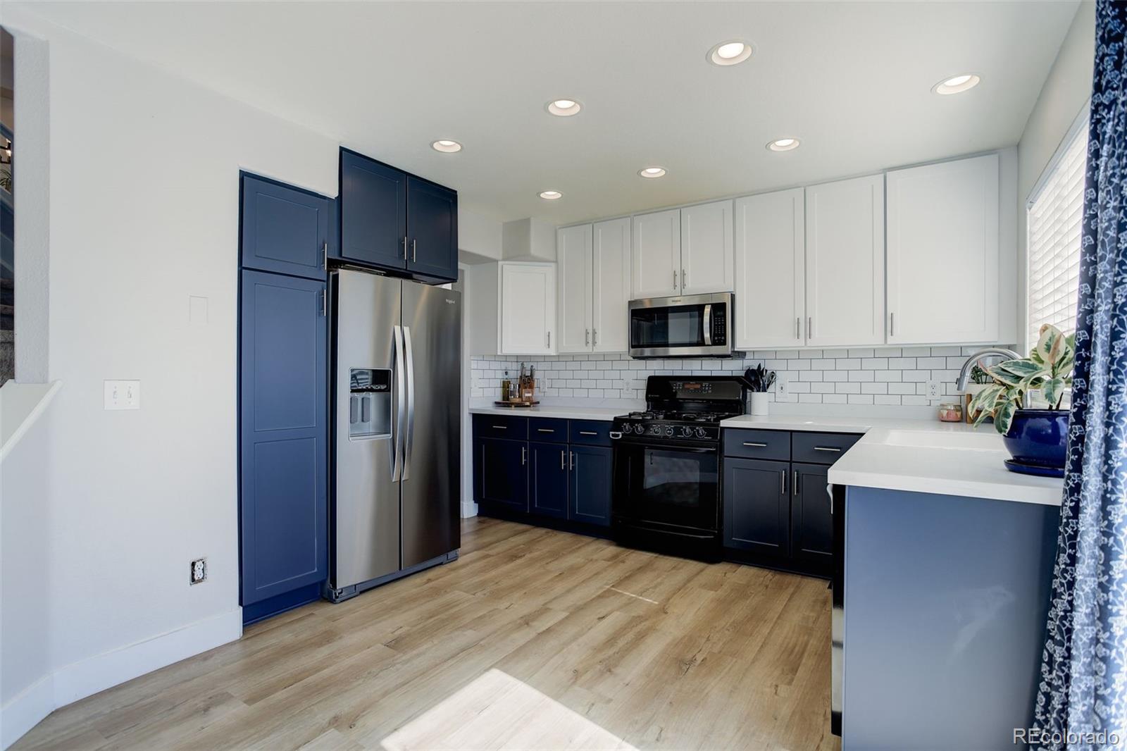 9854 Merimbula Street Highlands Ranch, CO 80130 - Photo 11 of 49 Gallery Image 11