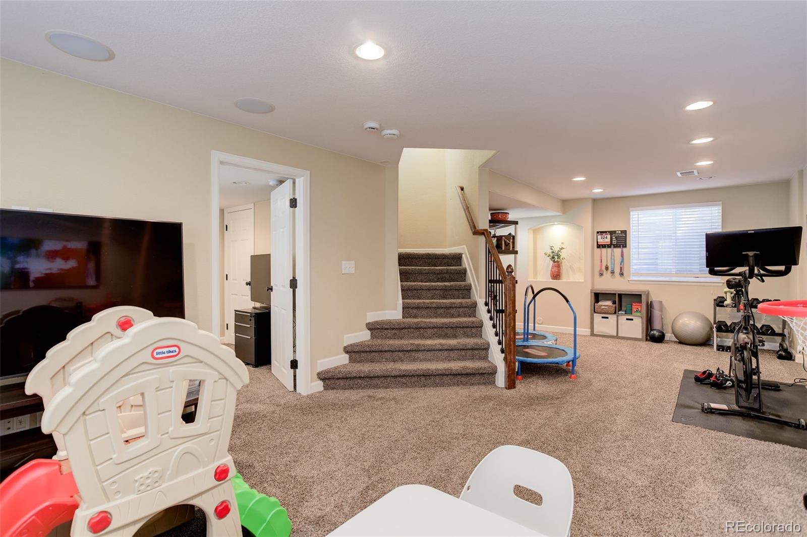 9854 Merimbula Street Highlands Ranch, CO 80130 - Photo 35 of 49 Gallery Image 35