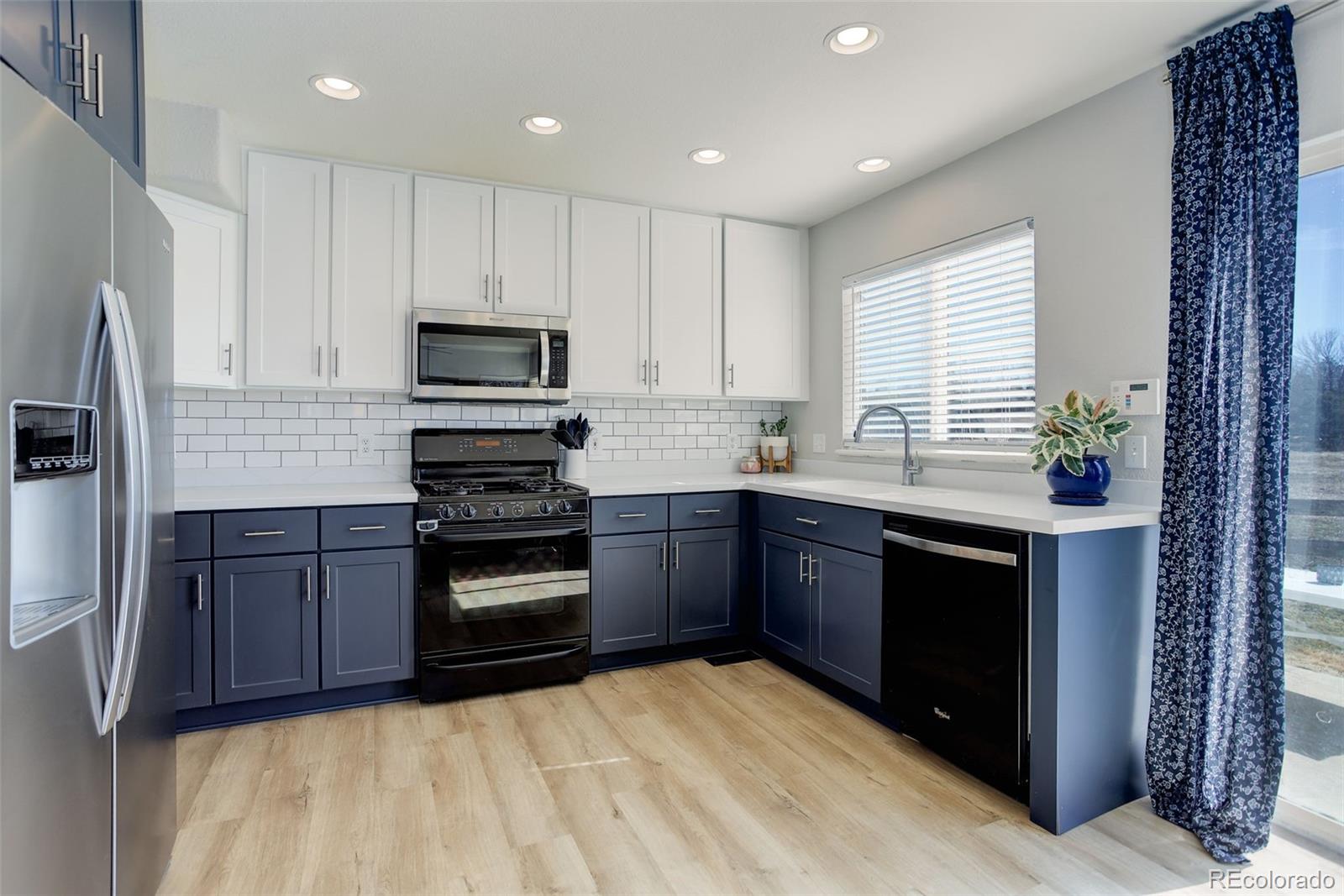 9854 Merimbula Street Highlands Ranch, CO 80130 - Photo 9 of 49 Gallery Image 9