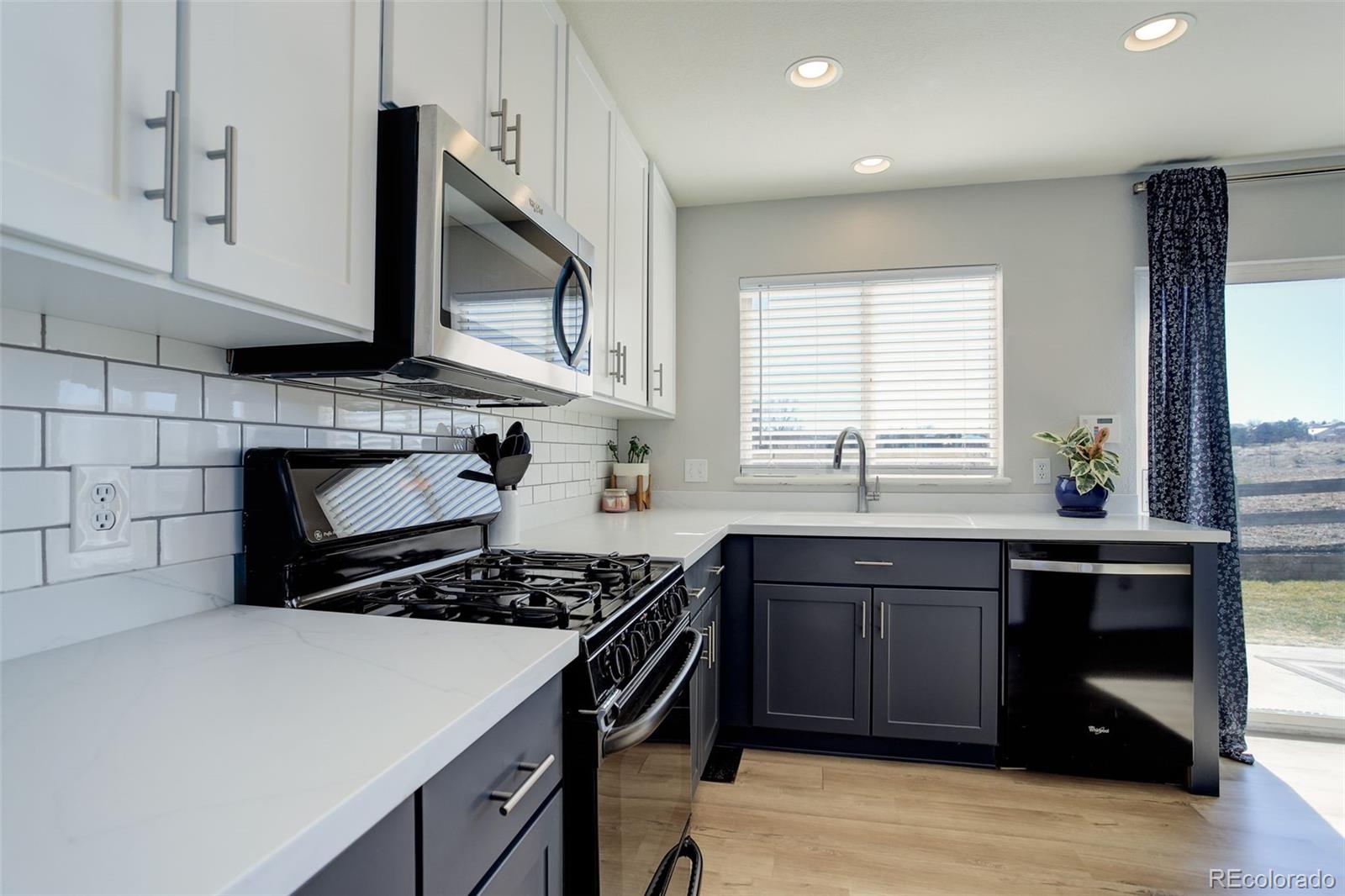 9854 Merimbula Street Highlands Ranch, CO 80130 - Photo 10 of 49 Gallery Image 10