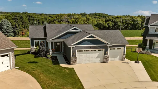 $579,000 | 695 Marcus Place Northeast, Byron, MN 55920