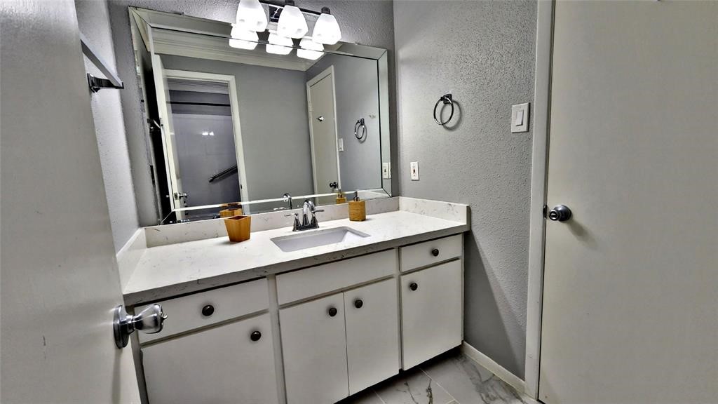 6726 Buffalo Speedway Houston, TX 77005 - Photo 25 of 30