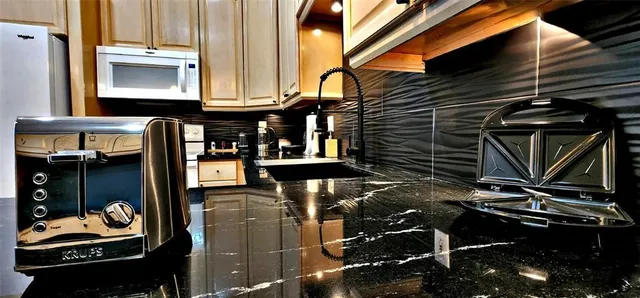 $537,900 | 6726 Buffalo Speedway, Houston, TX 77005