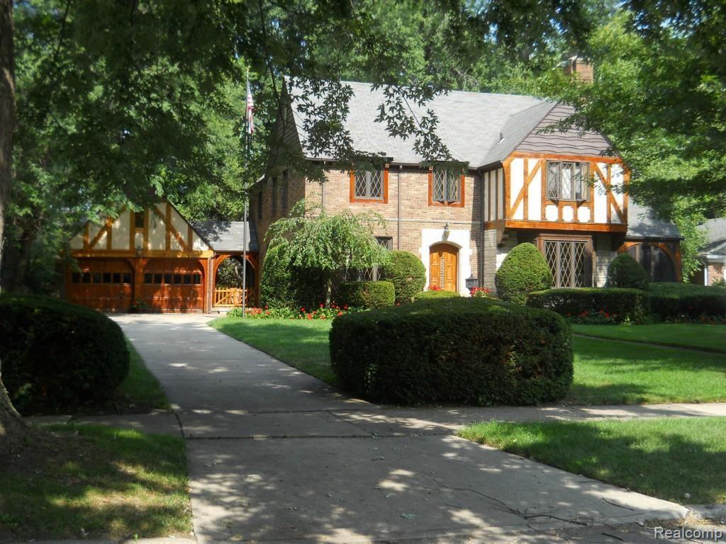 750 Westchester Road Grosse Pointe, MI 48230 - Photo 1 of 25 DSCN4446_2.jpg