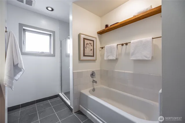 $649,000 | 720 Queen Anne Avenue North, Unit 406, Seattle, WA 98109