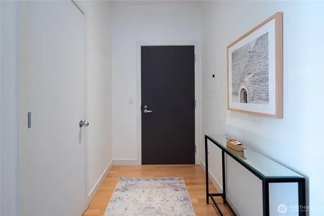 $649,000 | 720 Queen Anne Avenue North, Unit 406, Seattle, WA 98109