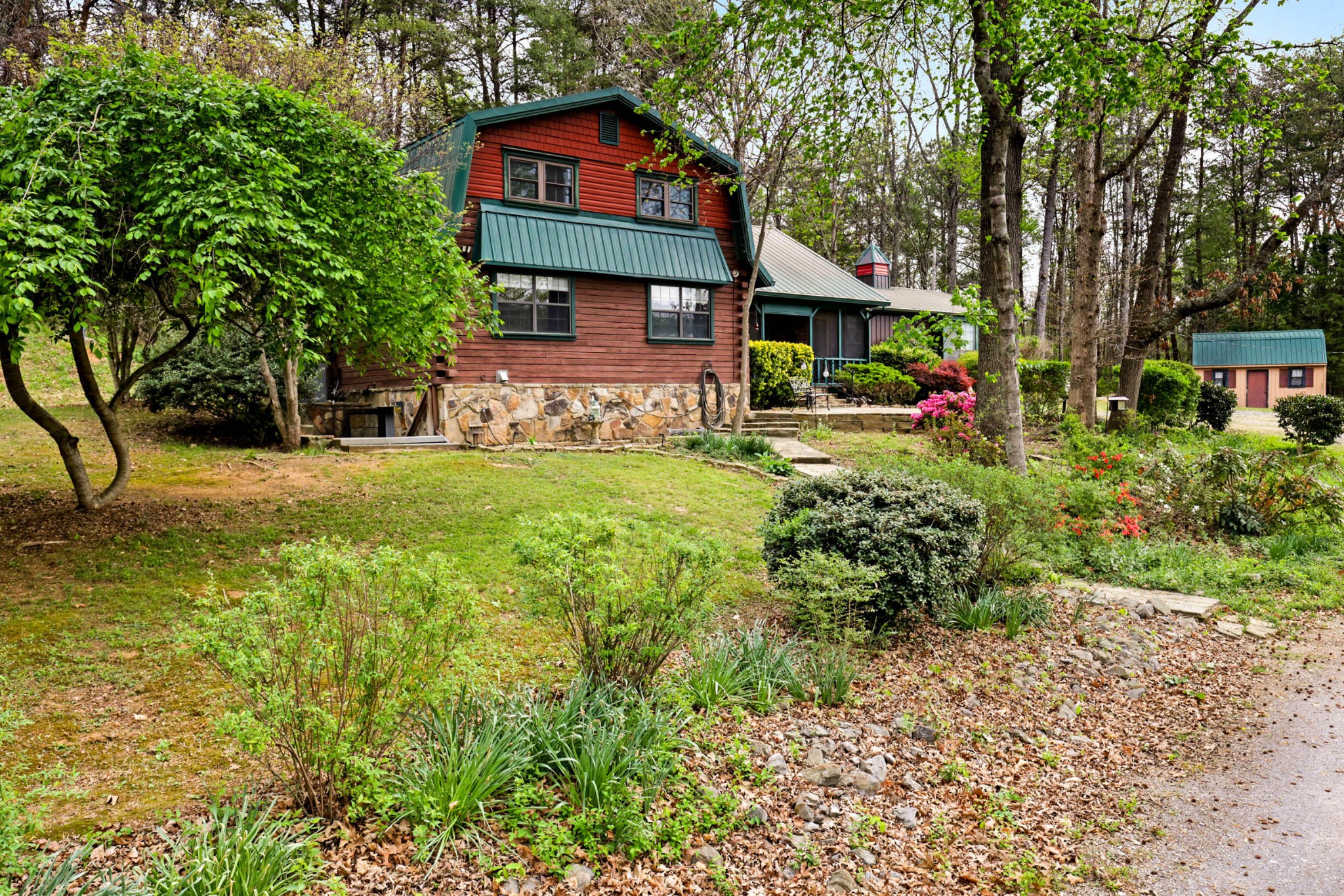 905 County Road 655 Athens, TN 37303 - Photo 46 of 47 a front view of a house with garden