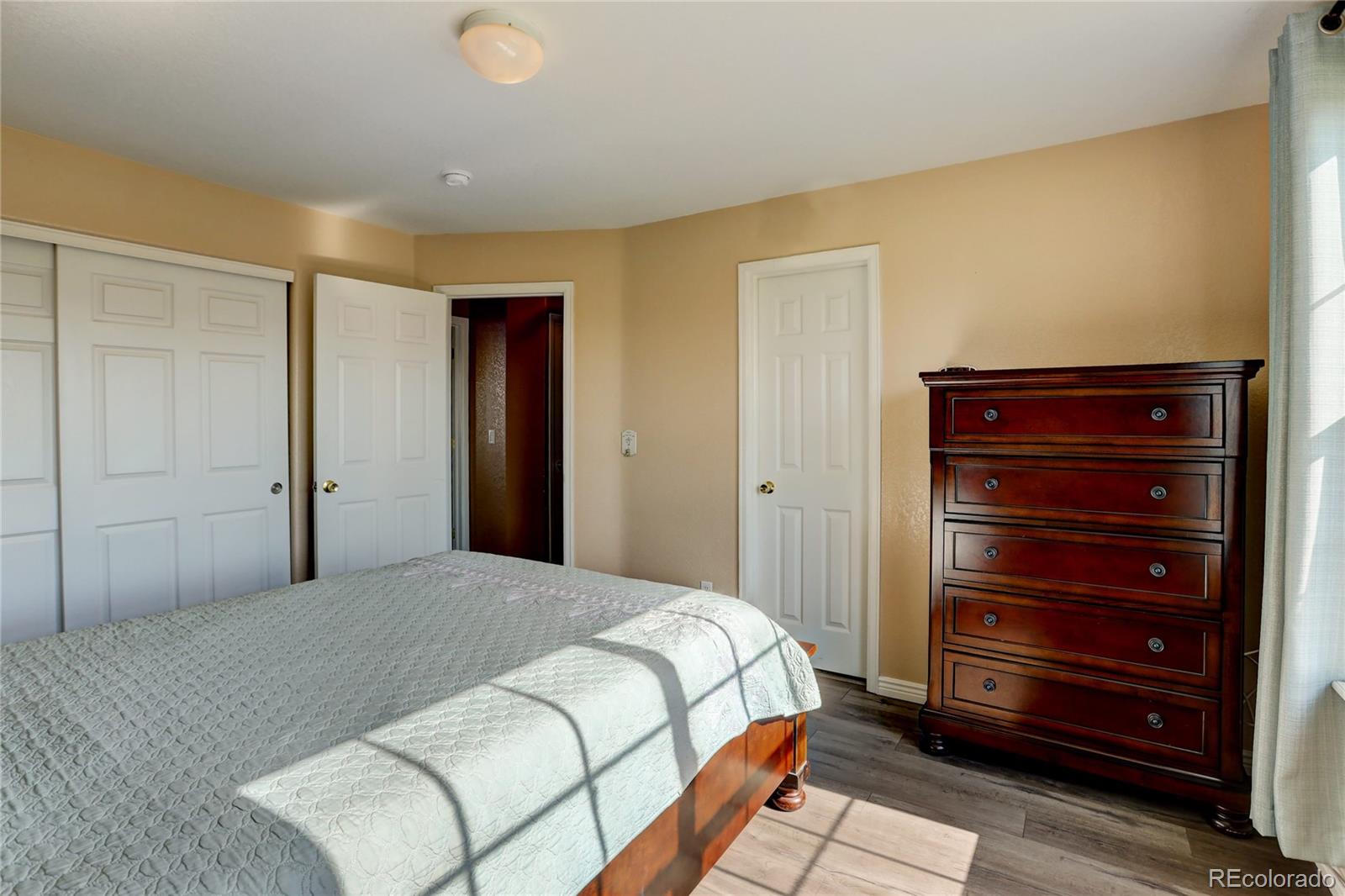 4936 Fraser Way Denver, CO 80239 - Photo 15 of 28