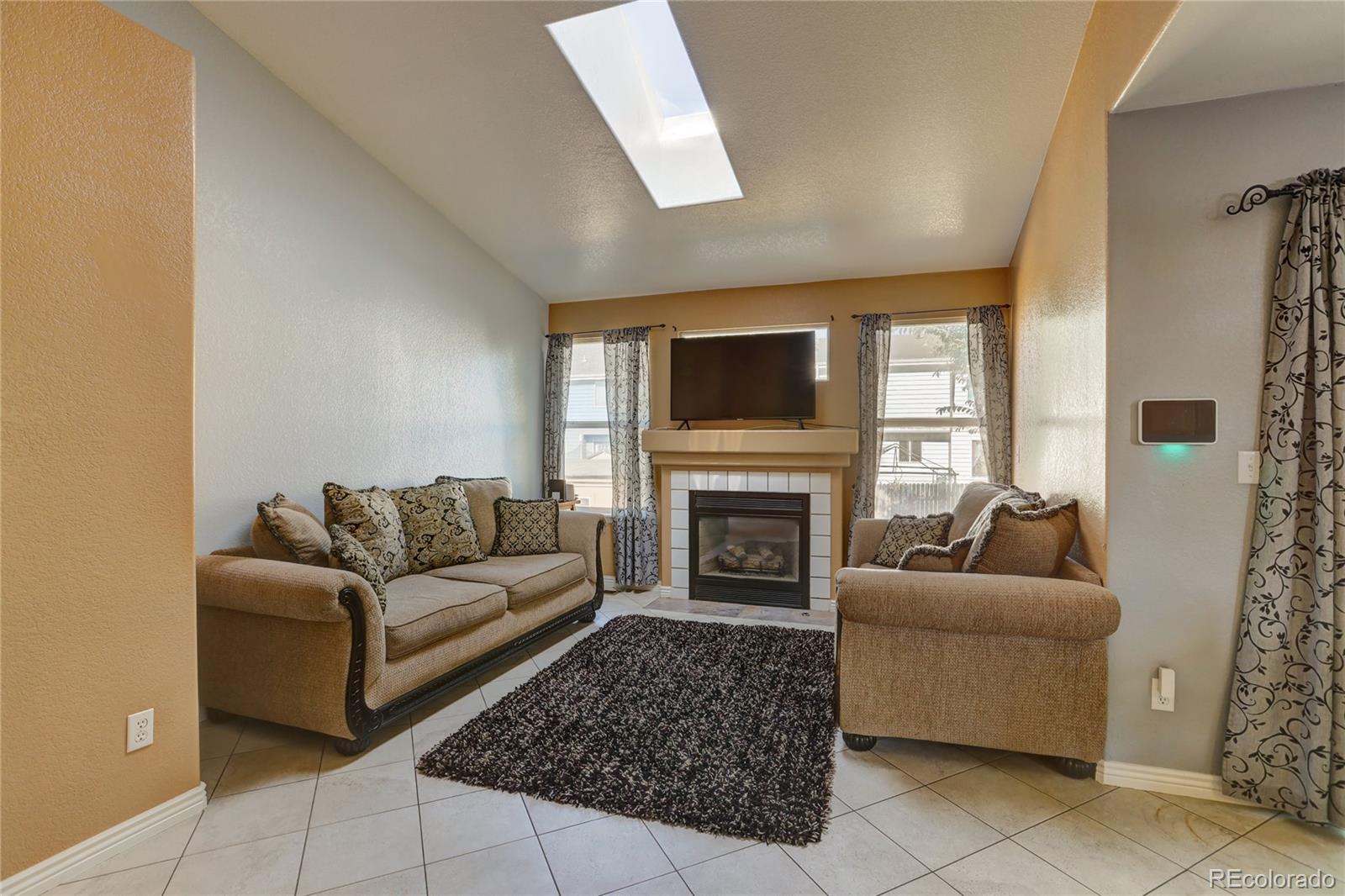 4936 Fraser Way Denver, CO 80239 - Photo 6 of 28