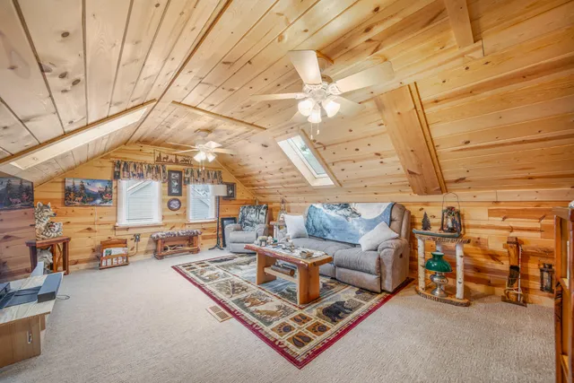 $259,900 | 2113 South 8th Street, Sheboygan, WI 53081