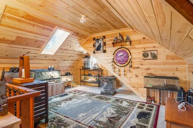 $259,900 | 2113 South 8th Street, Sheboygan, WI 53081