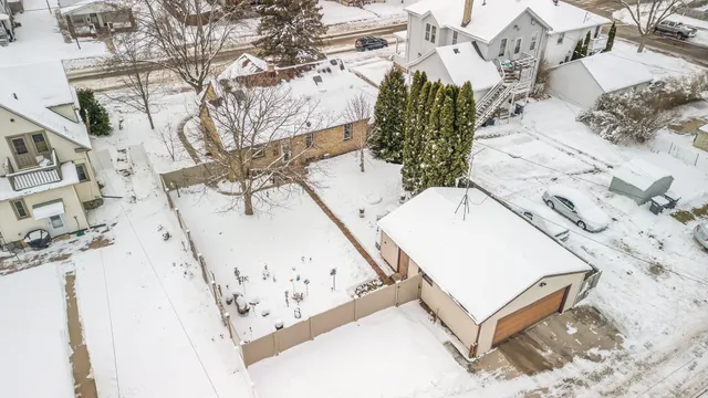 $259,900 | 2113 South 8th Street, Sheboygan, WI 53081