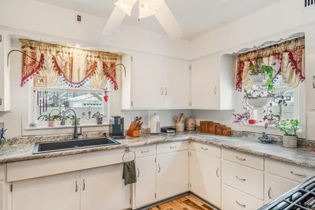 $259,900 | 2113 South 8th Street, Sheboygan, WI 53081