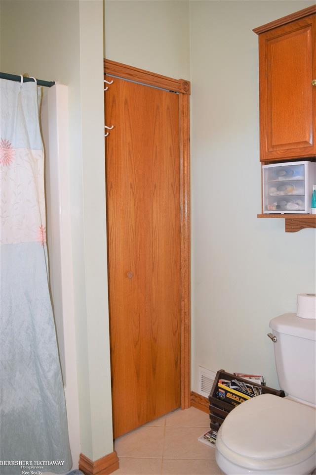7600 Hewitt Road Avoca, MI 48006 - Photo 65 of 73 31297035-64.JPG