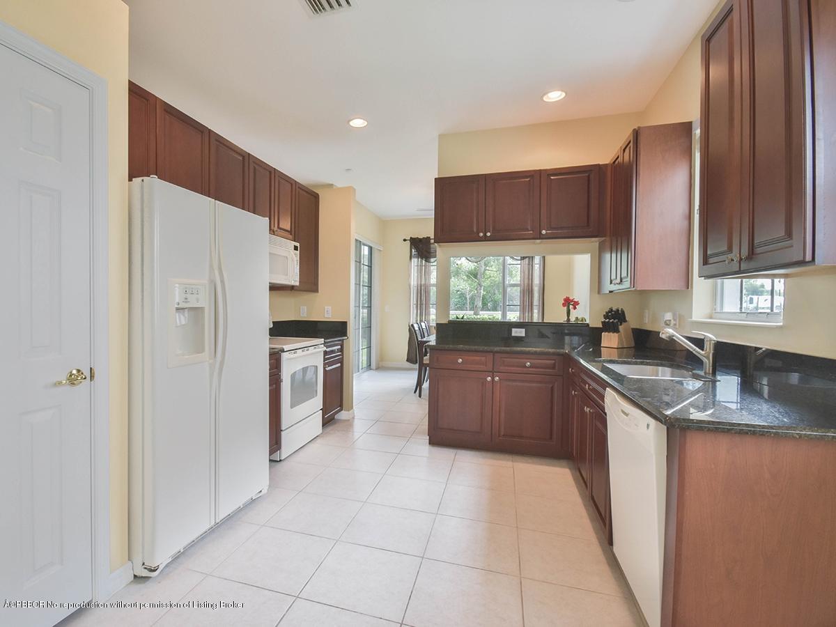 46 Lancaster Road, Unit 46 Boynton Beach, FL 33426 - Photo 8 of 20 08 Kitchen2